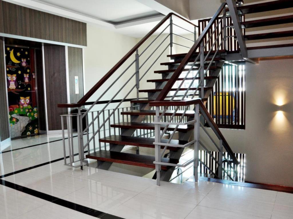Hotel Nite And Day Batam Jodoh Square Exterior foto