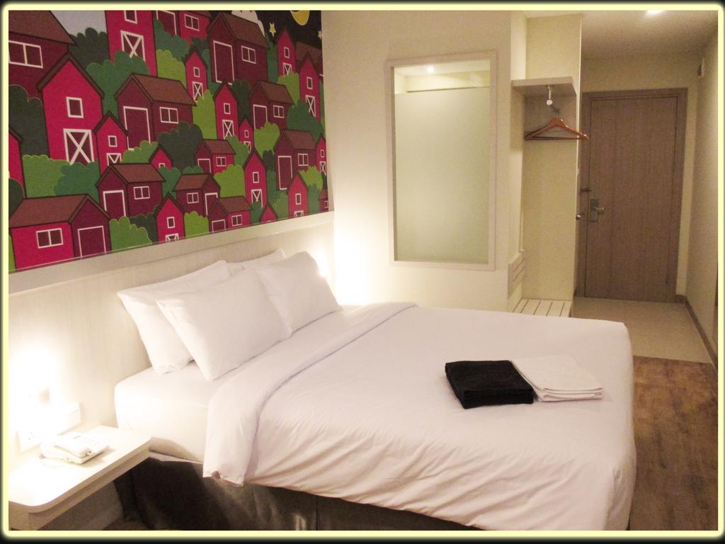 Hotel Nite And Day Batam Jodoh Square Habitación foto